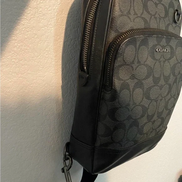 Coach Black Belt Bag Sleek Modern Design